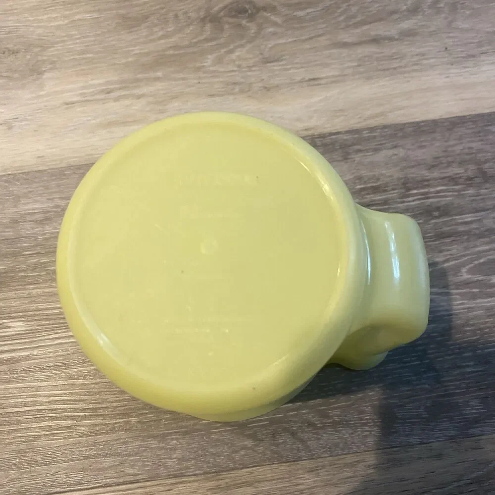*TUPPERWARE CREAMER PITCHER #131-1 FLIP TOP 131-2 1954- Millionaire Line Vtg